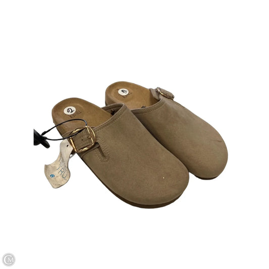 Sandals Flats By Time And Tru In Tan, Size: 6