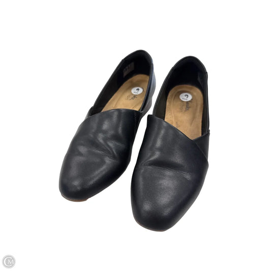 Shoes Flats By Clarks In Black, Size: 6