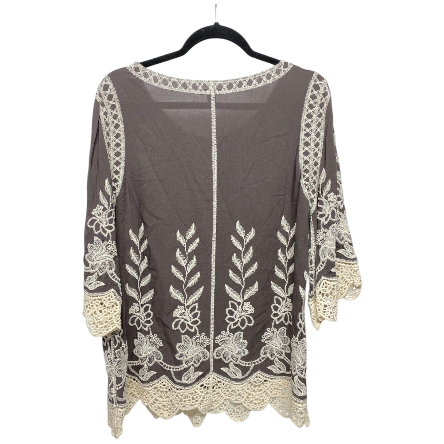 Top 3/4 Sleeve By Cato In Grey & White, Size: L