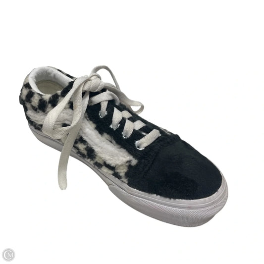 Shoes Sneakers By Vans In Black & White, Size: 5