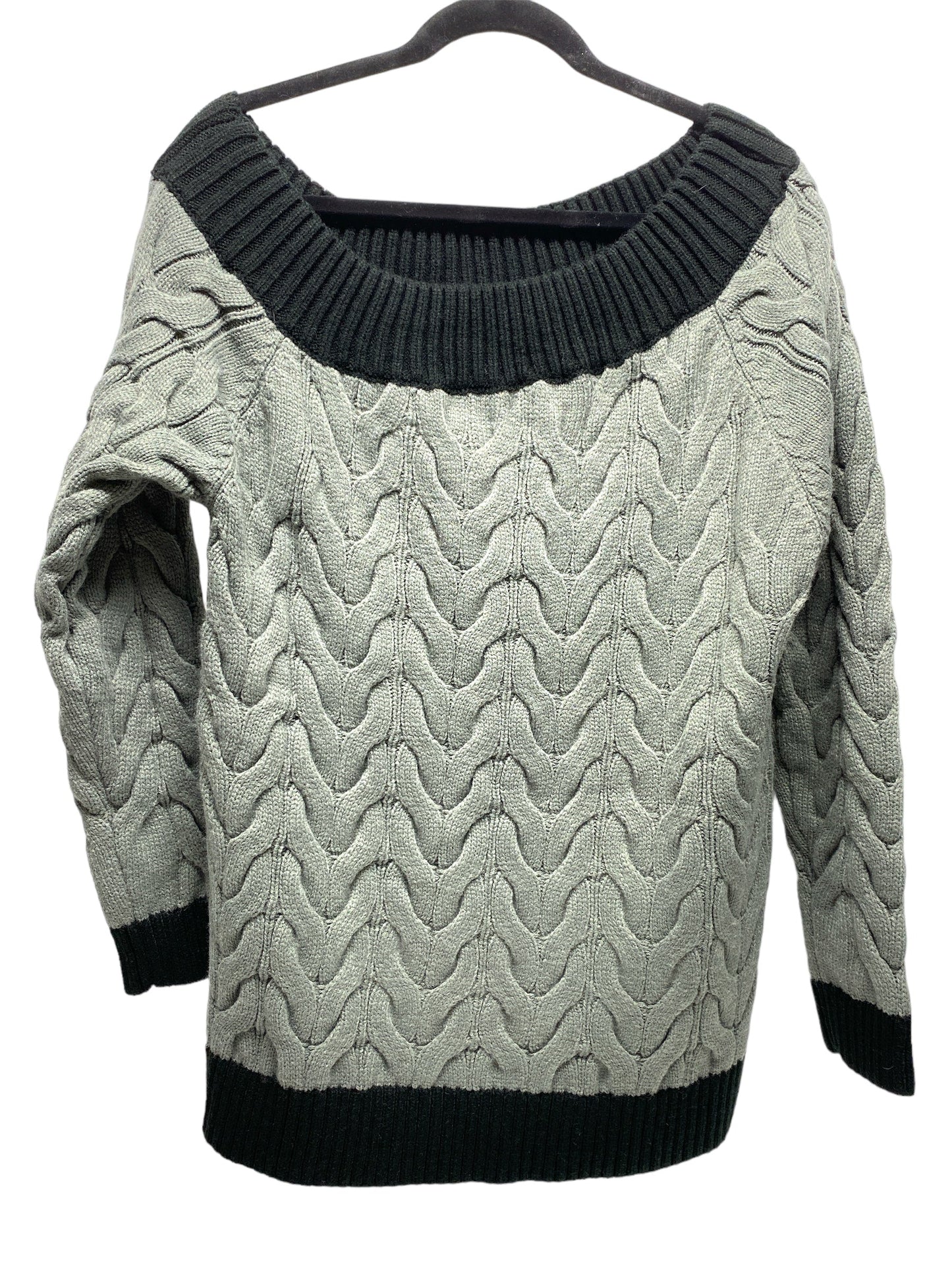 Sweater By Clothes Mentor  Size: L