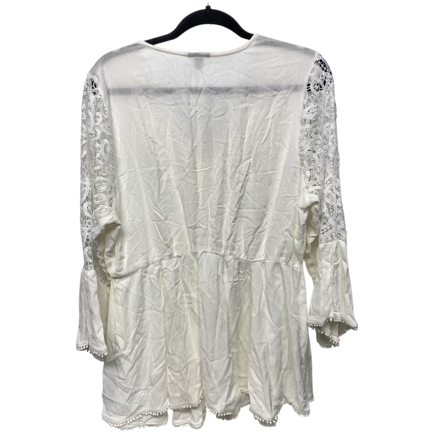 Top 3/4 Sleeve By Torrid In Ivory, Size: L