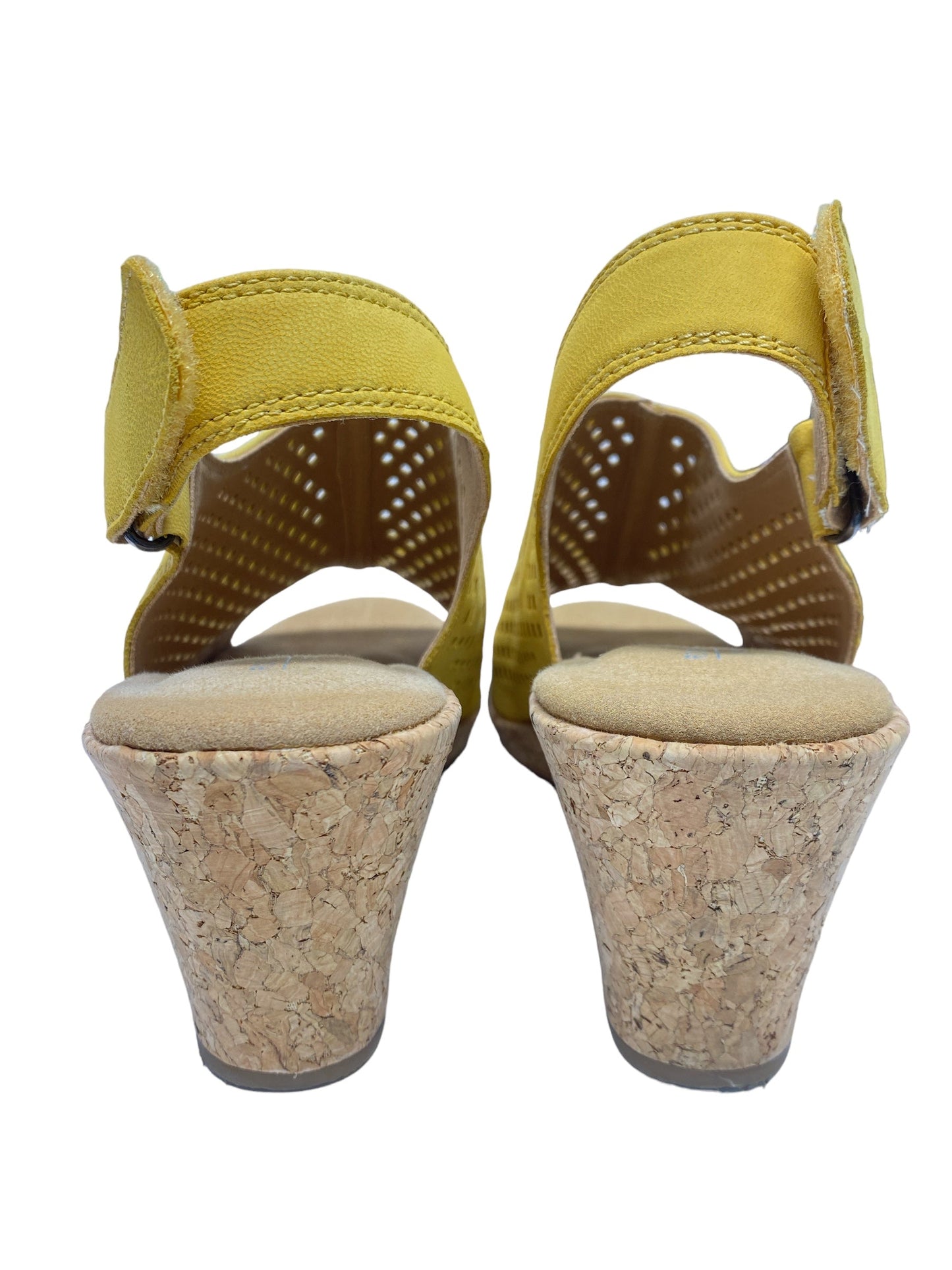 Yellow Shoes Heels Wedge Rockport, Size 8.5