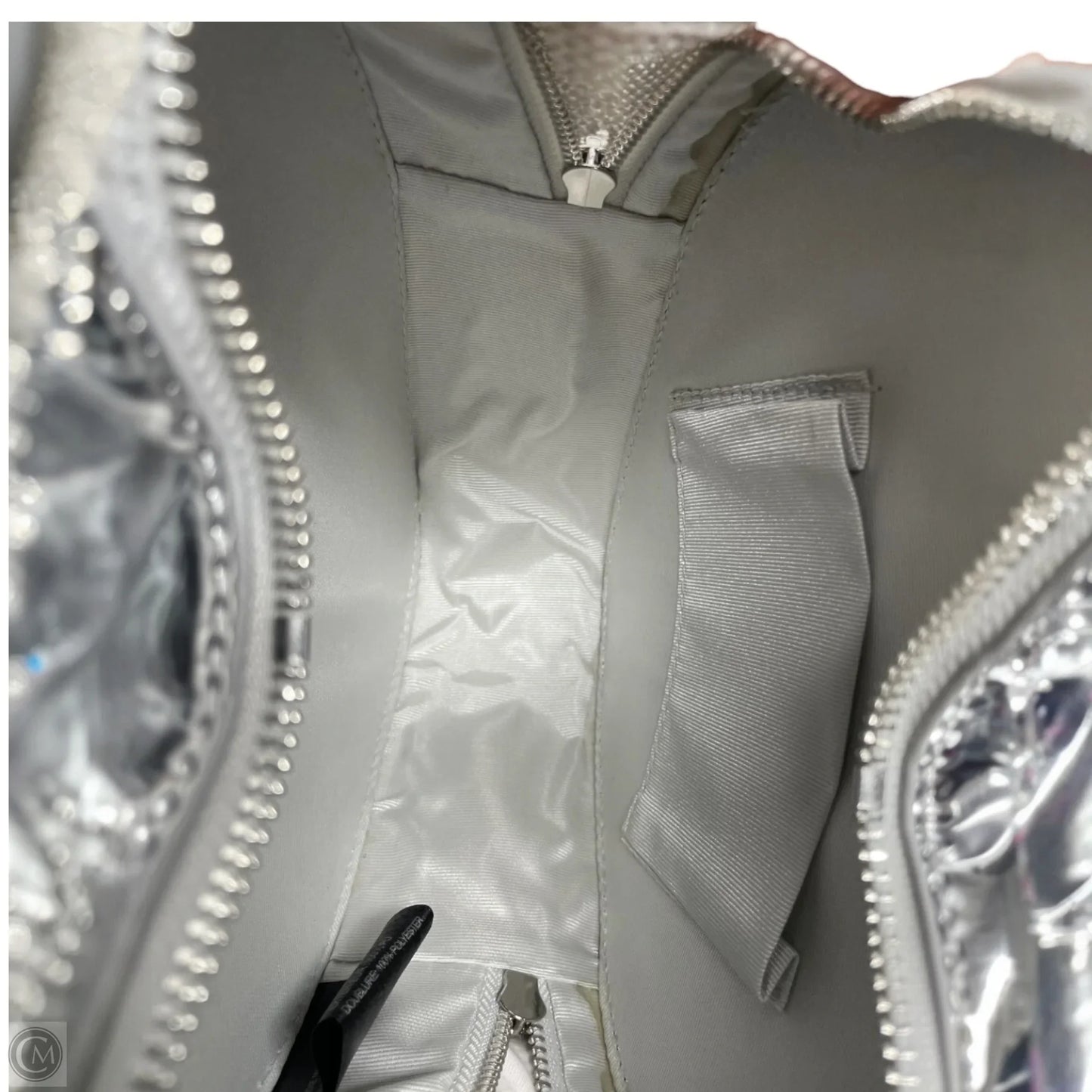 Crossbody By lola mae , Size: Small