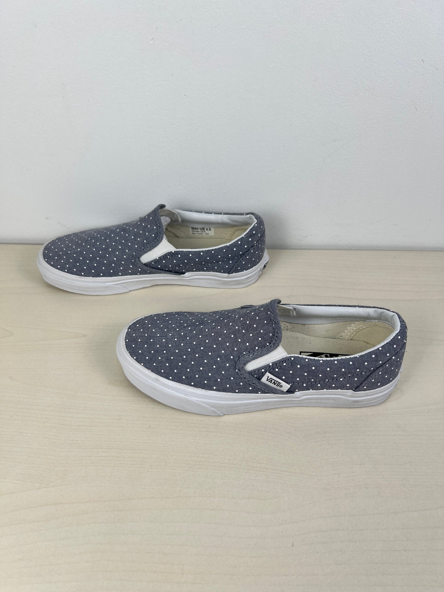 Polkadot Pattern Shoes Flats Vans, Size 6