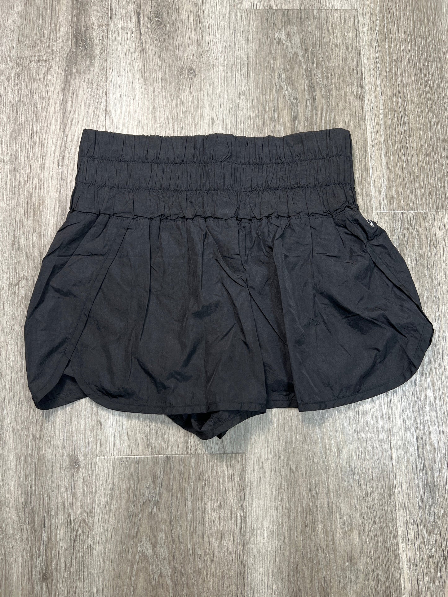 Athletic Shorts By Free People In Black, Size: L