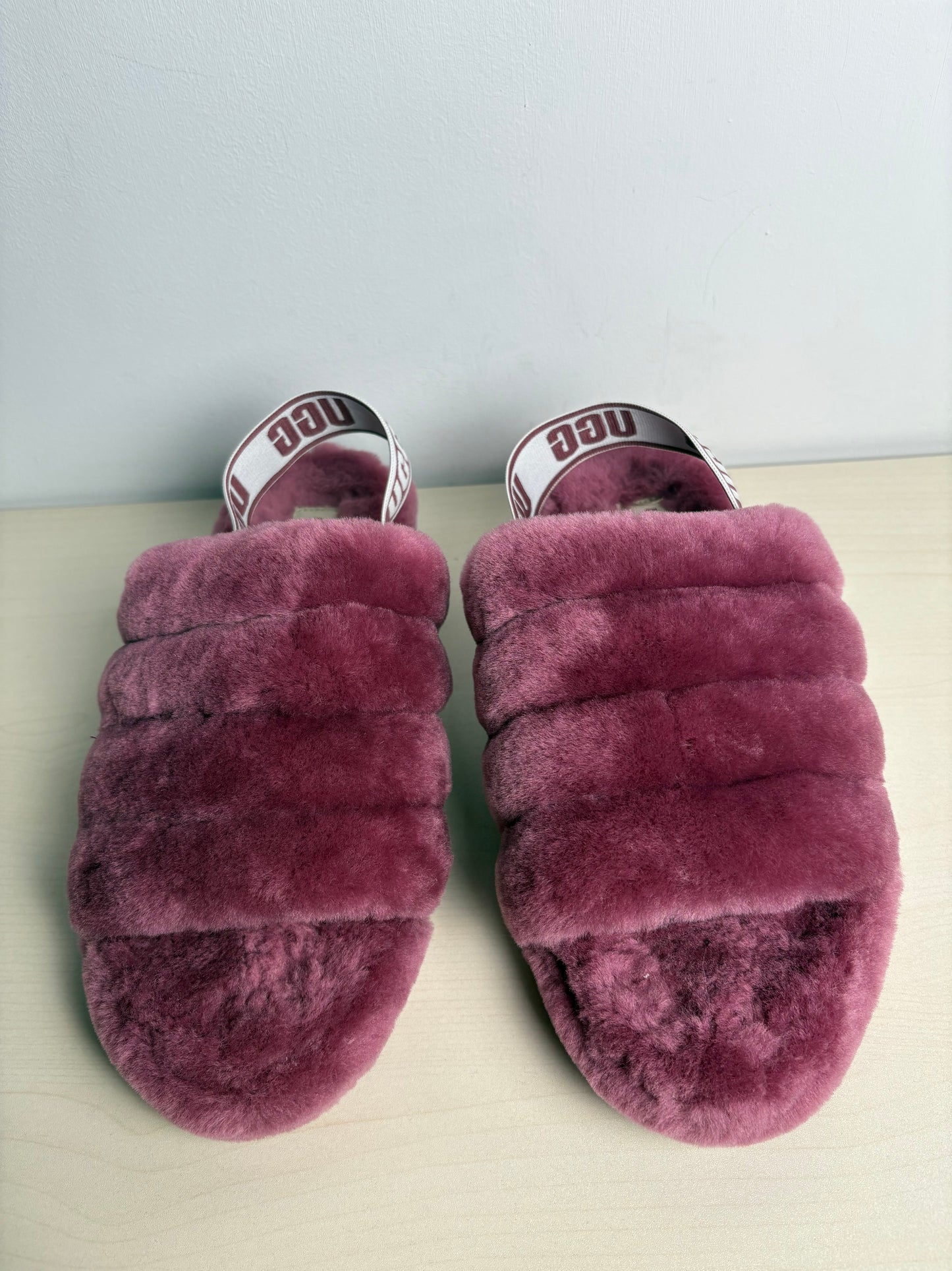 Shoes Flats By Ugg In Pink, Size: 9