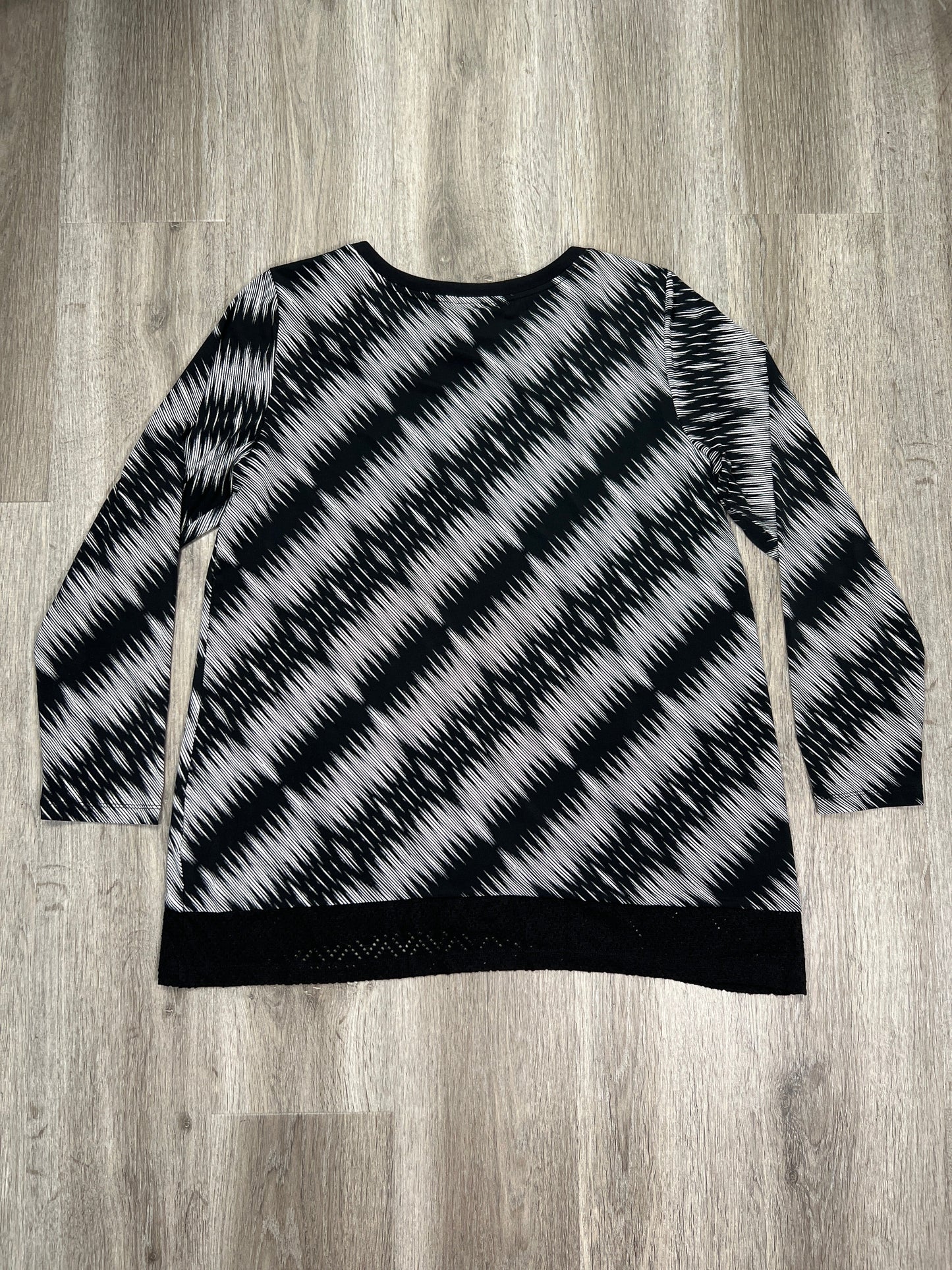 Black & White Top Long Sleeve Christopher And Banks, Size Xl