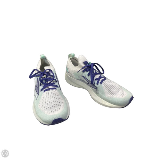 Shoes Athletic By Brooks In White, Size: 9.5