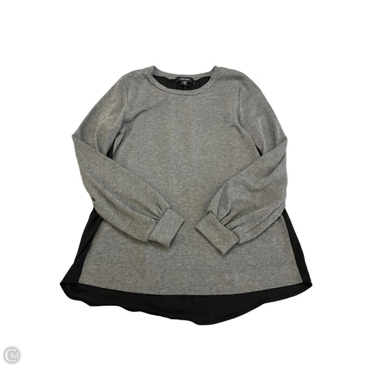 Top Long Sleeve By Karen Kane In Grey, Size: M