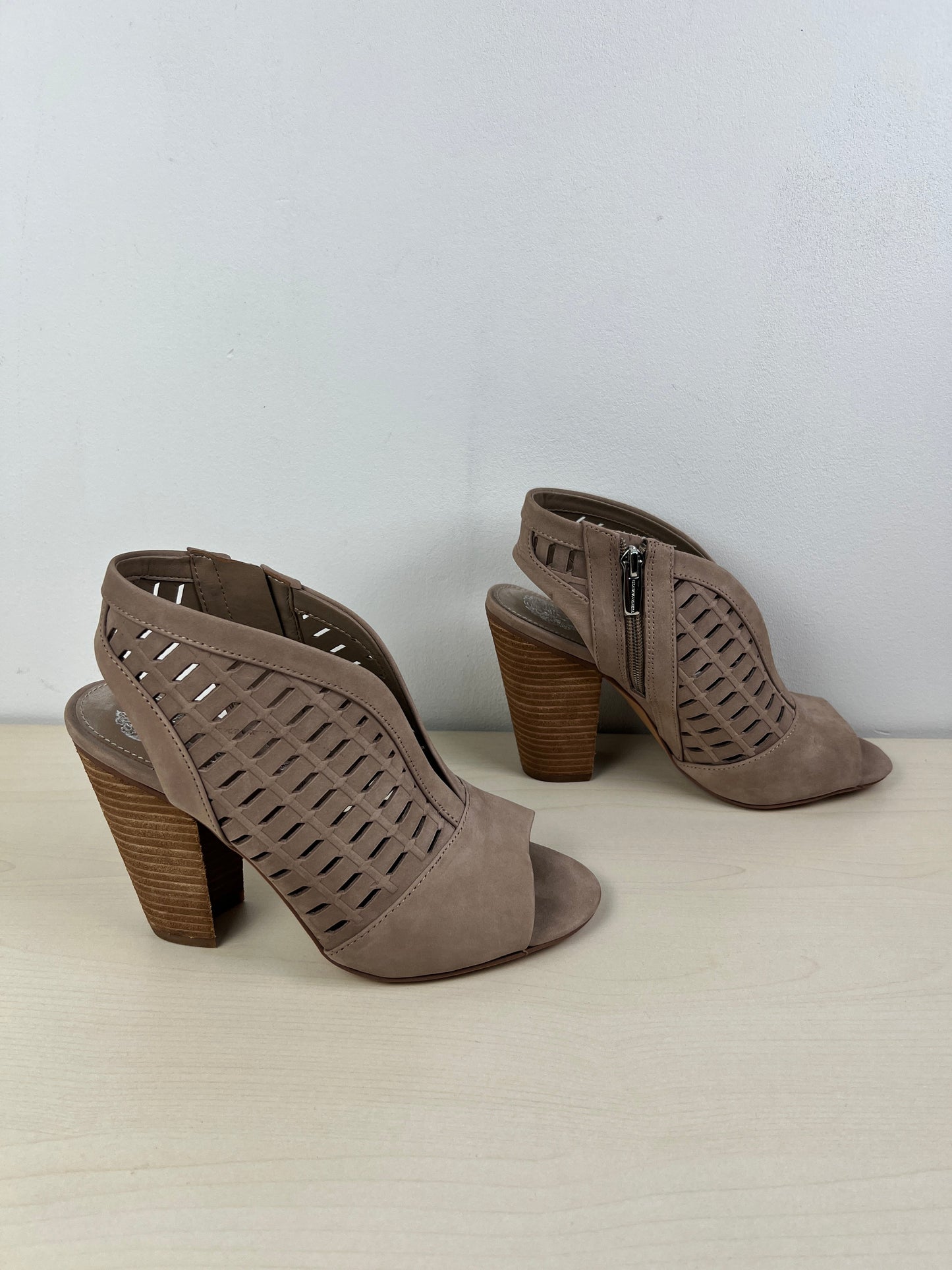 Sandals Heels Block By Vince Camuto In Tan, Size: 8.5