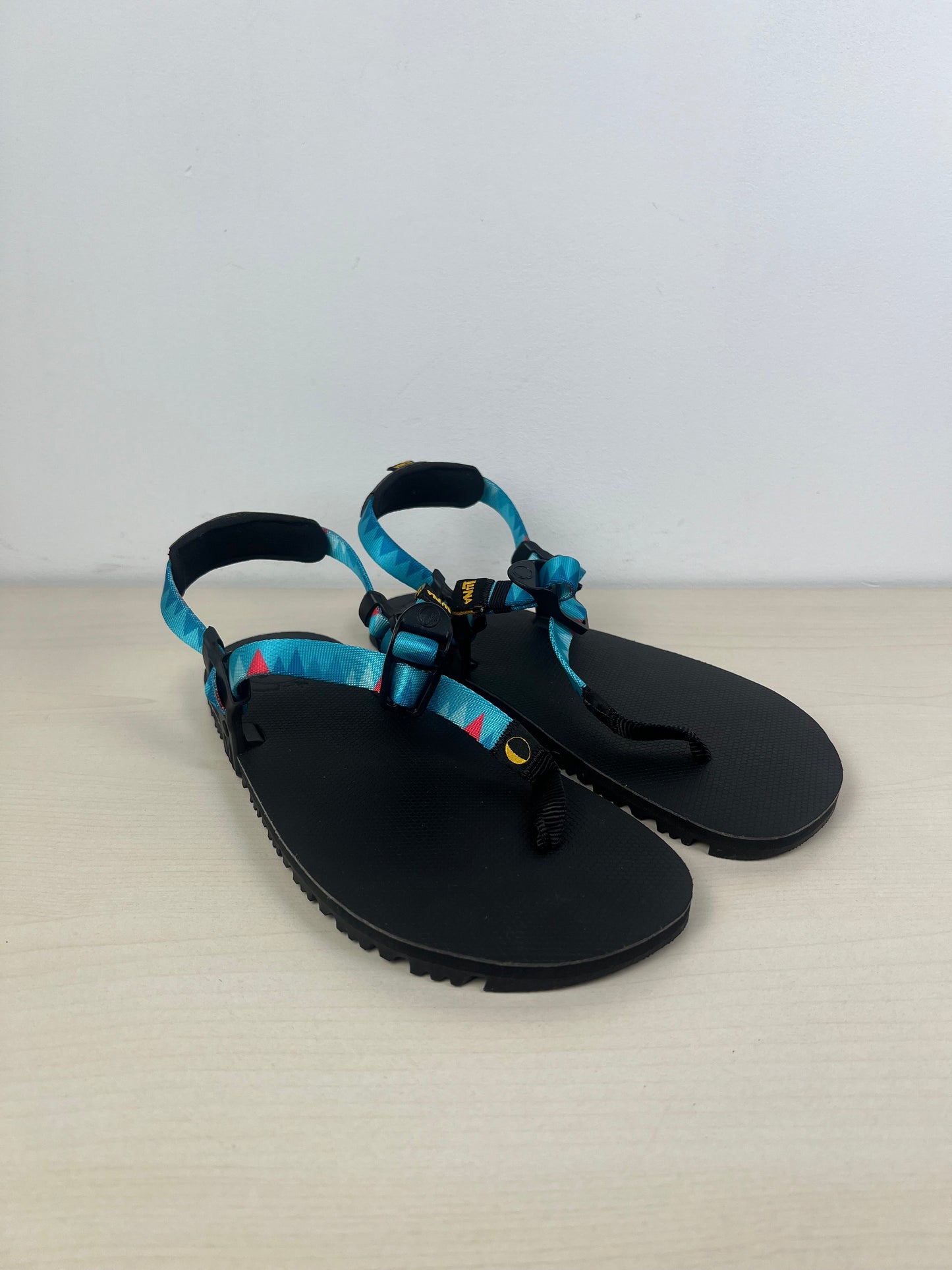 Black & Blue Sandals Sport LUNA, Size 7