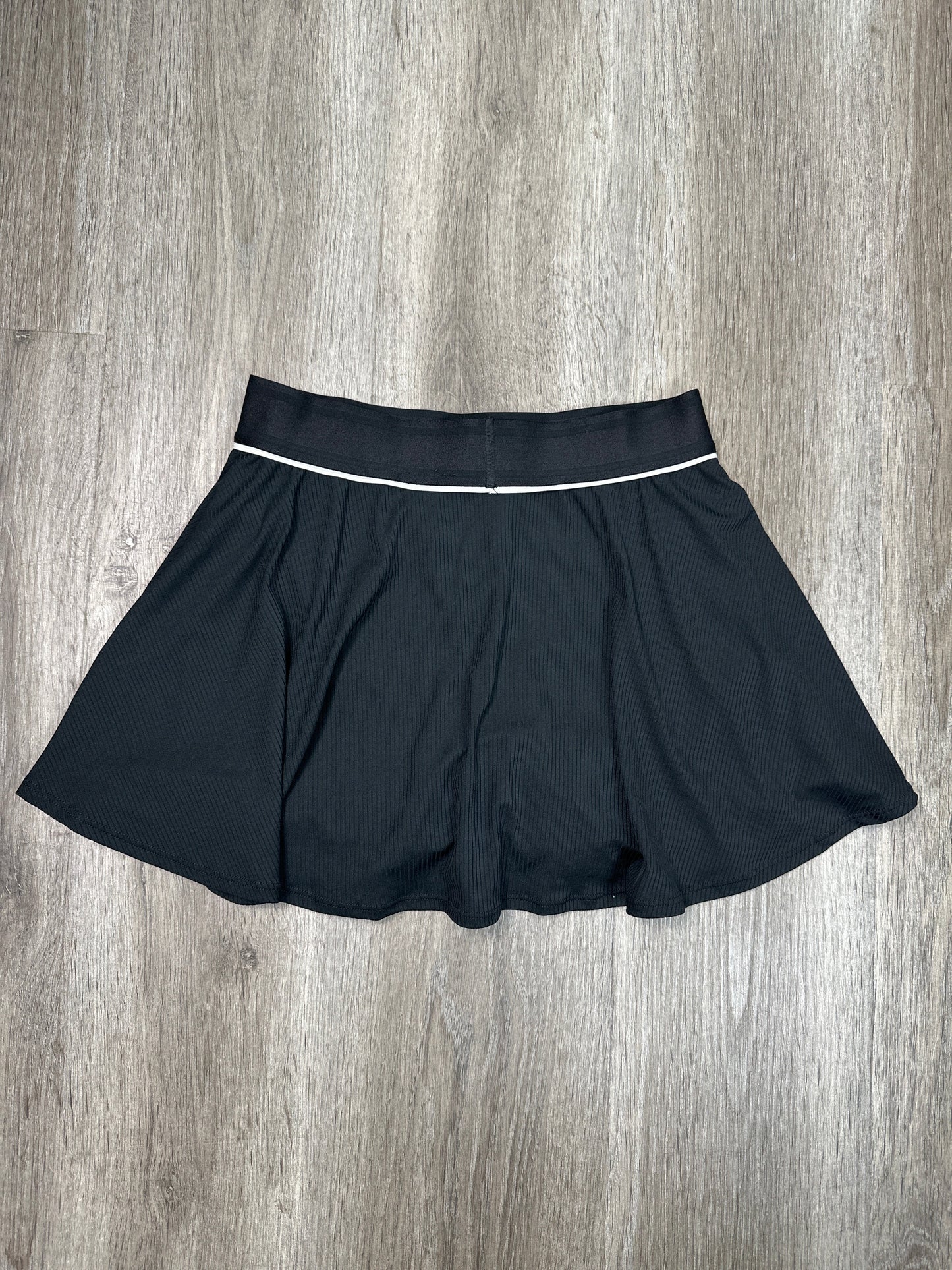 Athletic Skort By Nike Apparel In Black, Size: S