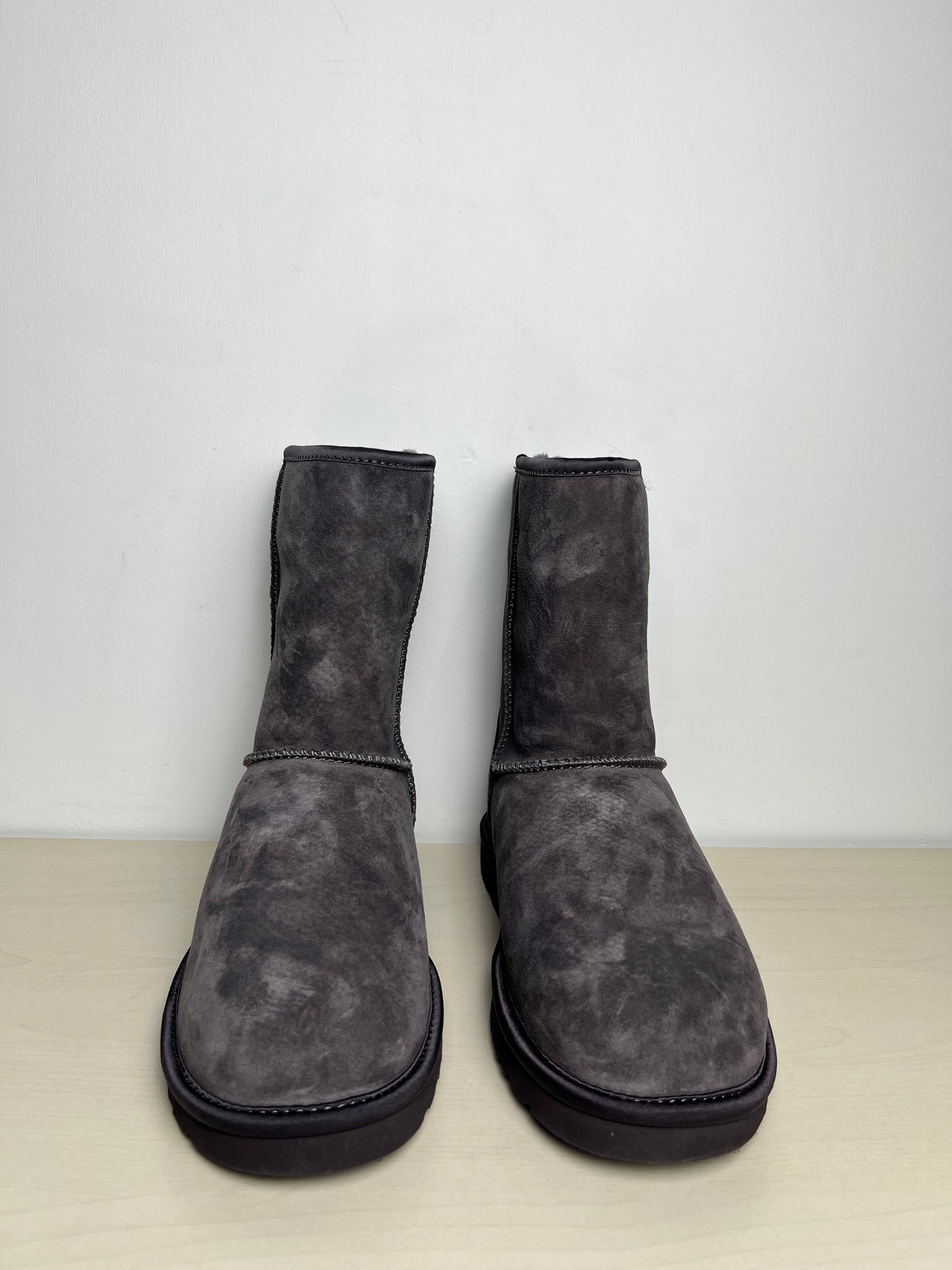 Boots Snow By Ugg In Grey, Size: 9