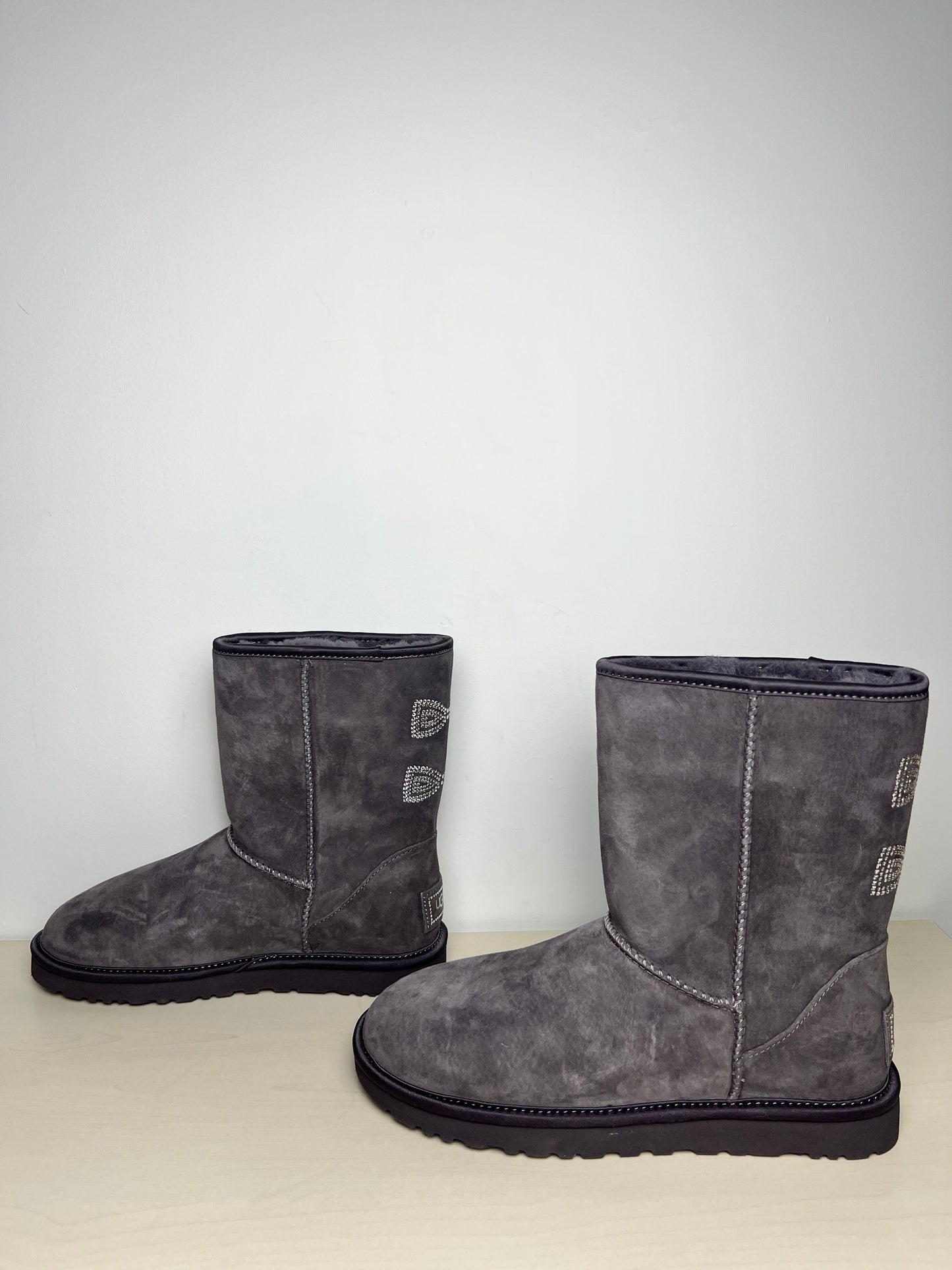 Boots Snow By Ugg In Grey, Size: 9