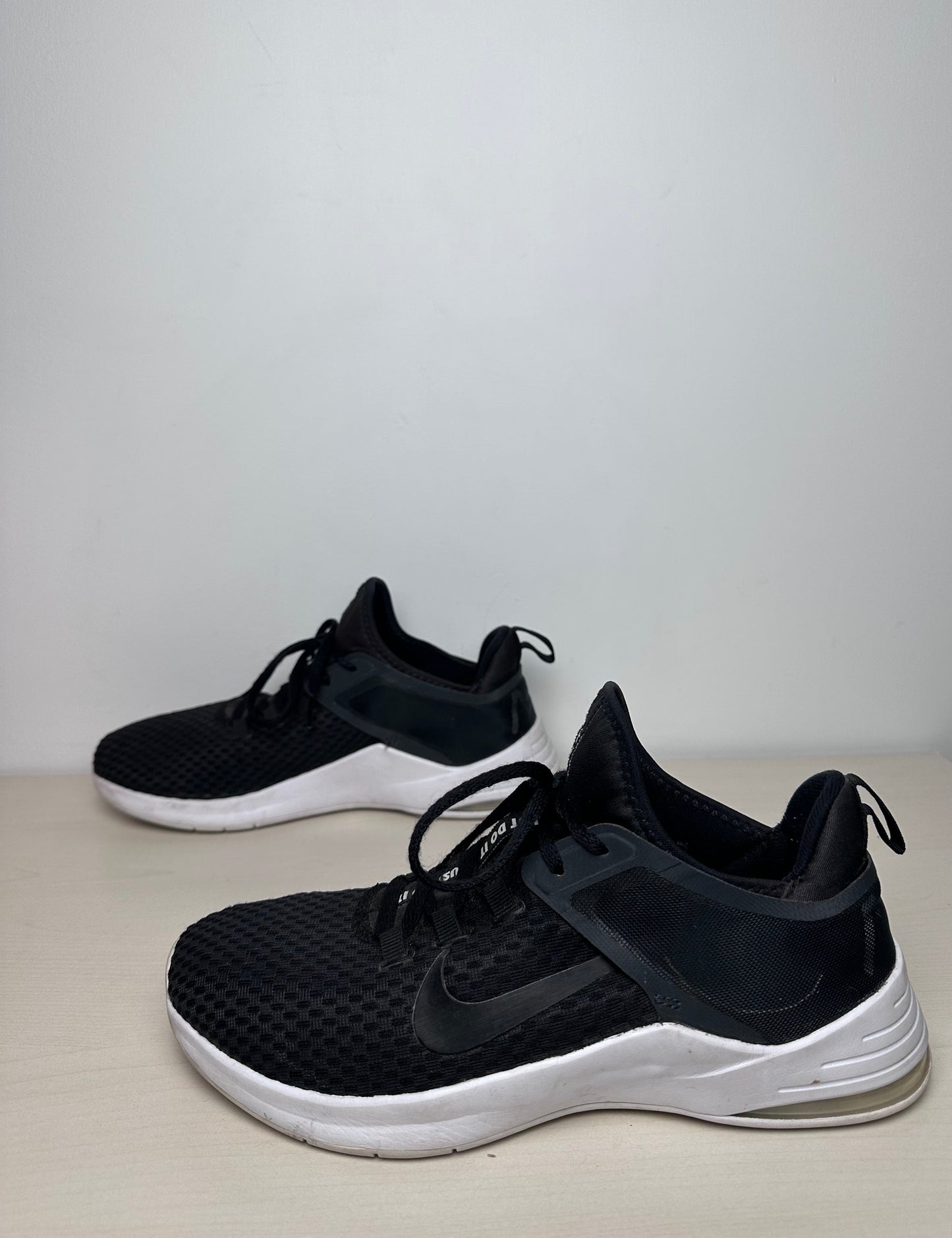 Shoes Athletic By Nike In Black, Size: 9.5