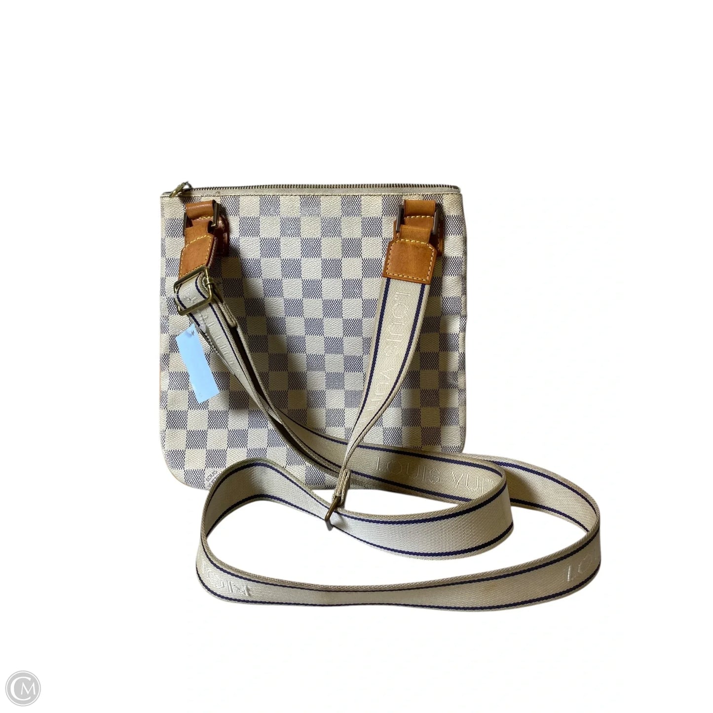 Crossbody Luxury Designer By Louis Vuitton, Size: Medium