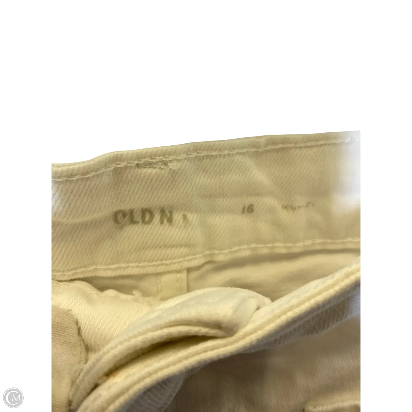 Shorts By Old Navy In White, Size: 16