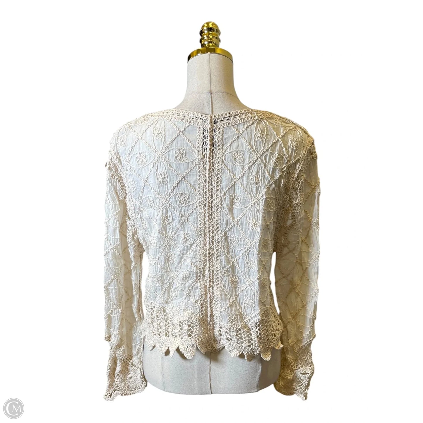 Top Long Sleeve By Clothes Mentor In Beige, Size: S