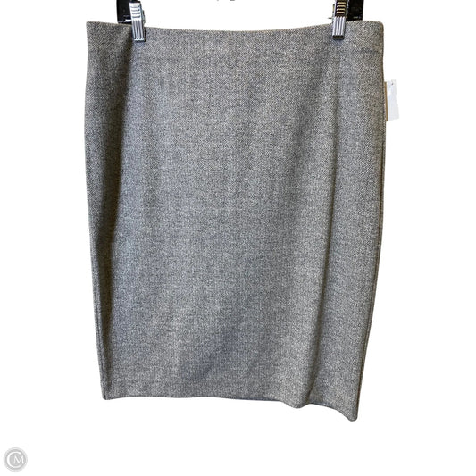 Skirt Mini & Short By Ann Taylor In Grey, Size: L