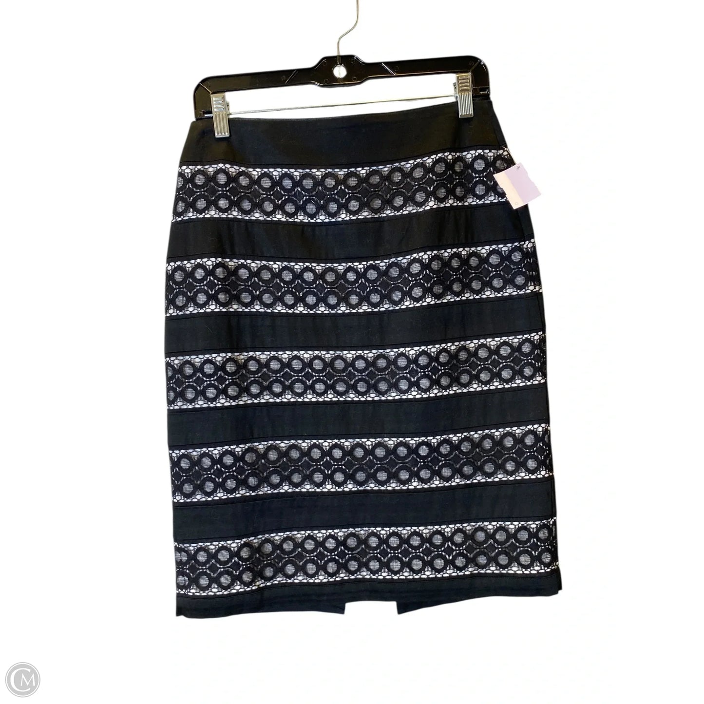 Skirt Mini & Short By White House Black Market In Black & White, Size: 6