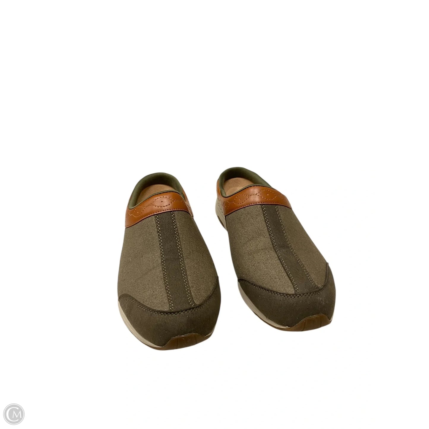 Shoes Flats By Cmc In Green, Size: 10