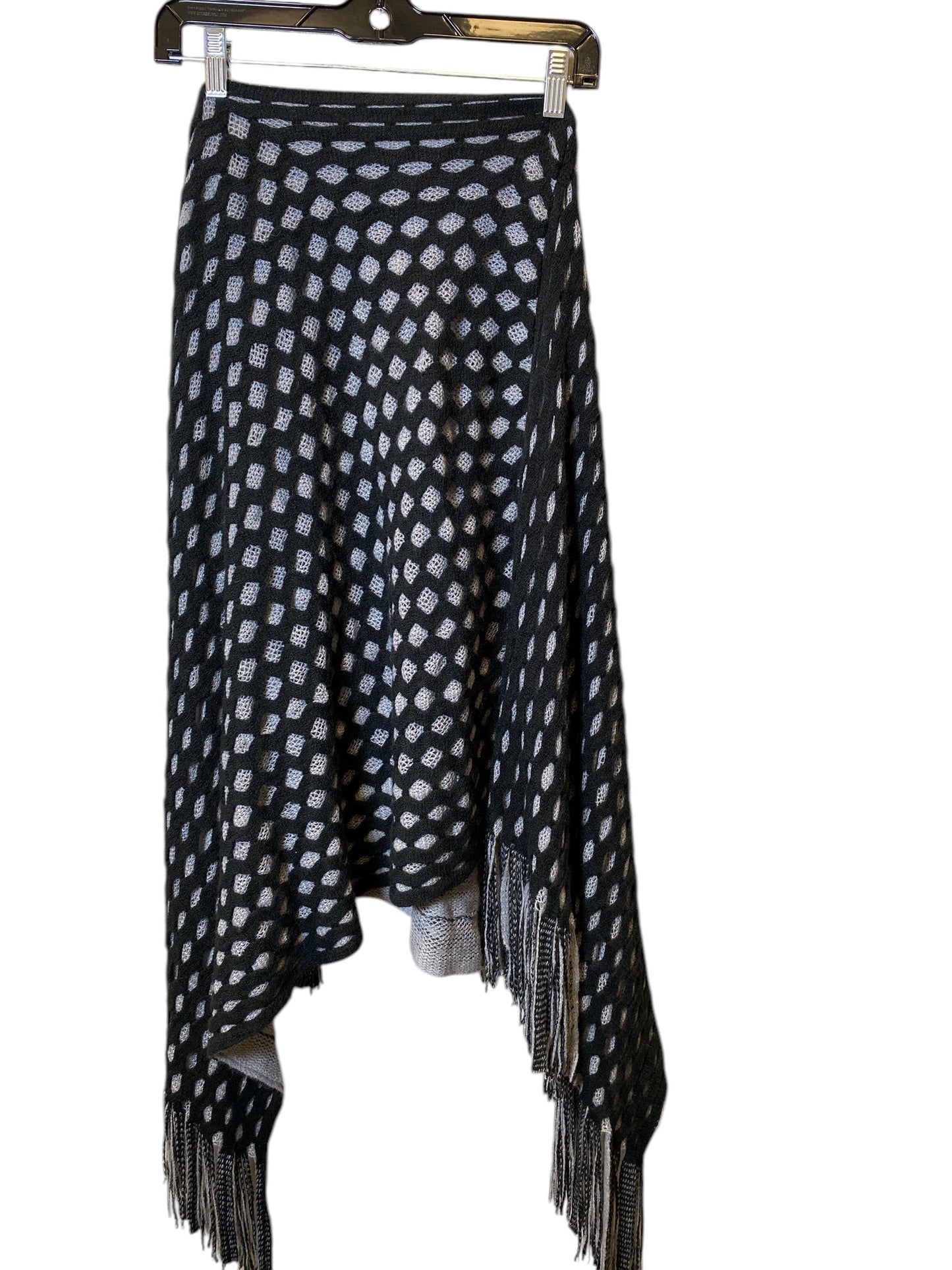 Shawl By Max Edition In Black & Grey, Size: M