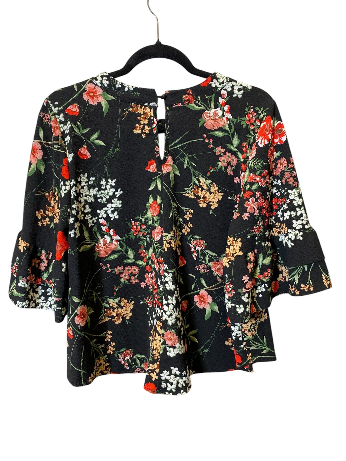 Blouse 3/4 Sleeve By Urban Romantics  Size: M