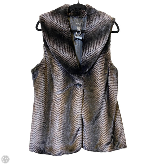 Vest Faux Fur & Sherpa By Alfani In Animal Print, Size: L