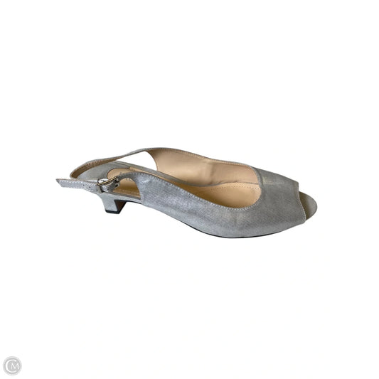 Sandals Heels Block By Clothes Mentor In Silver, Size: 9.5