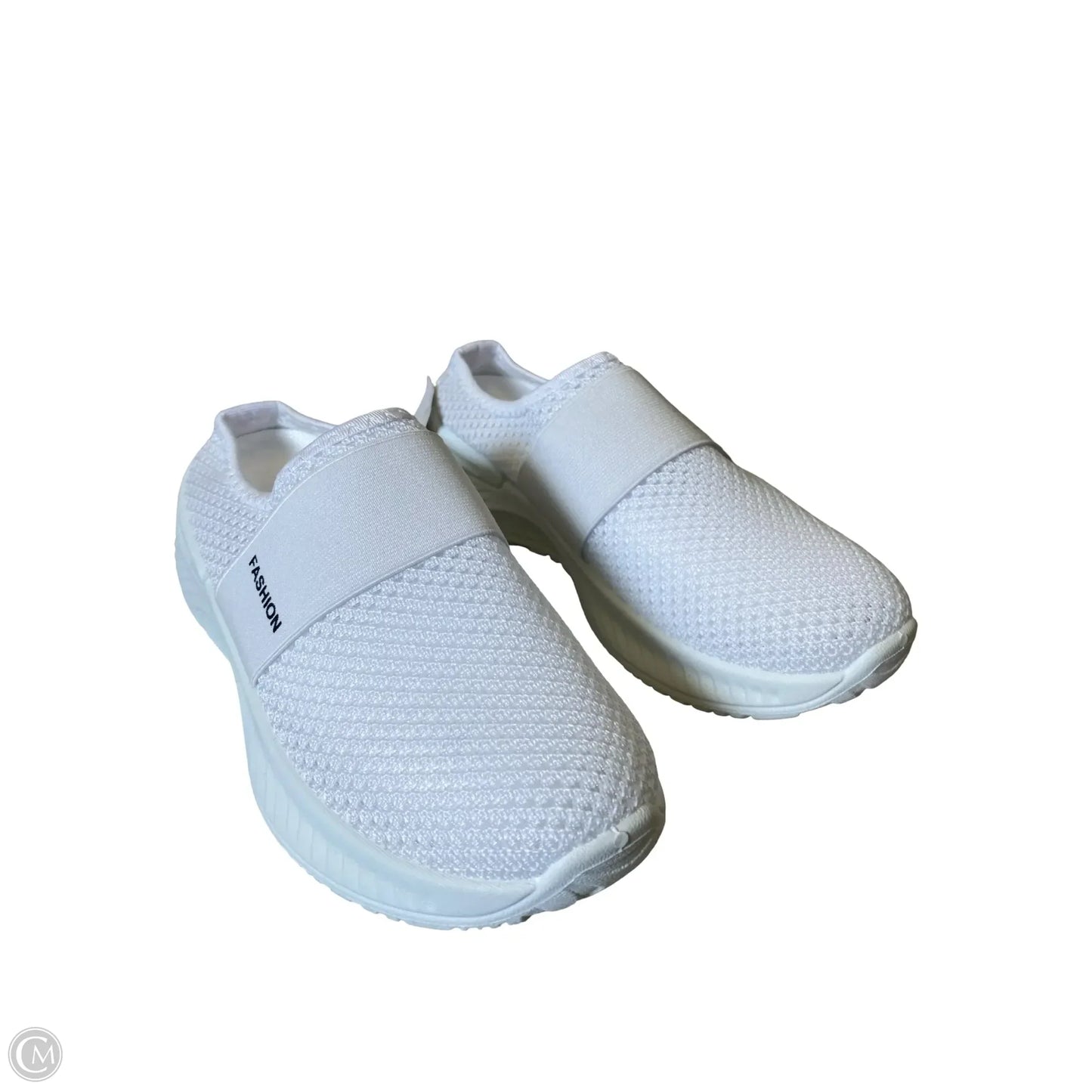 Shoes Sneakers By Clothes Mentor In White, Size: 5.5
