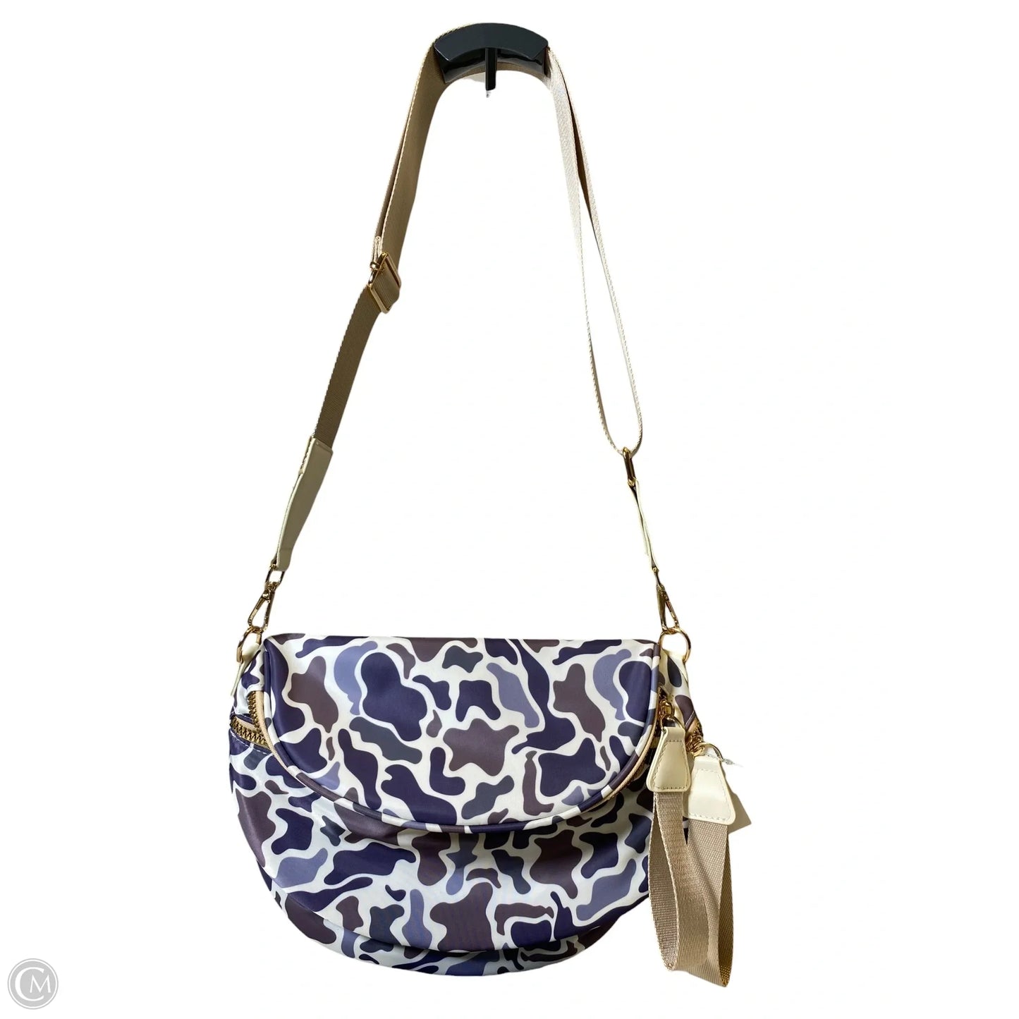 Crossbody By Clothes Mentor, Size: Medium