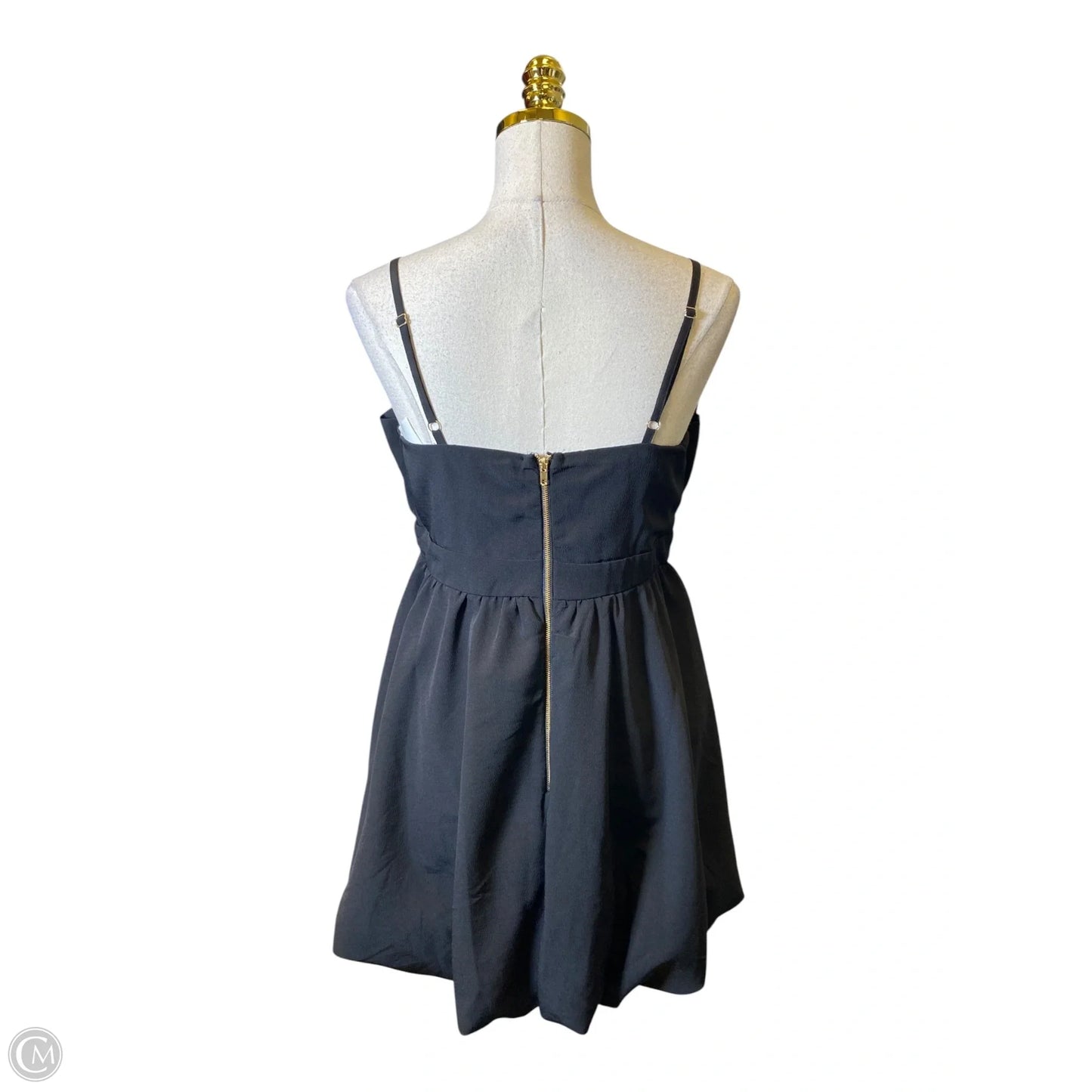Dress Casual Short By Clothes Mentor In Black, Size: L