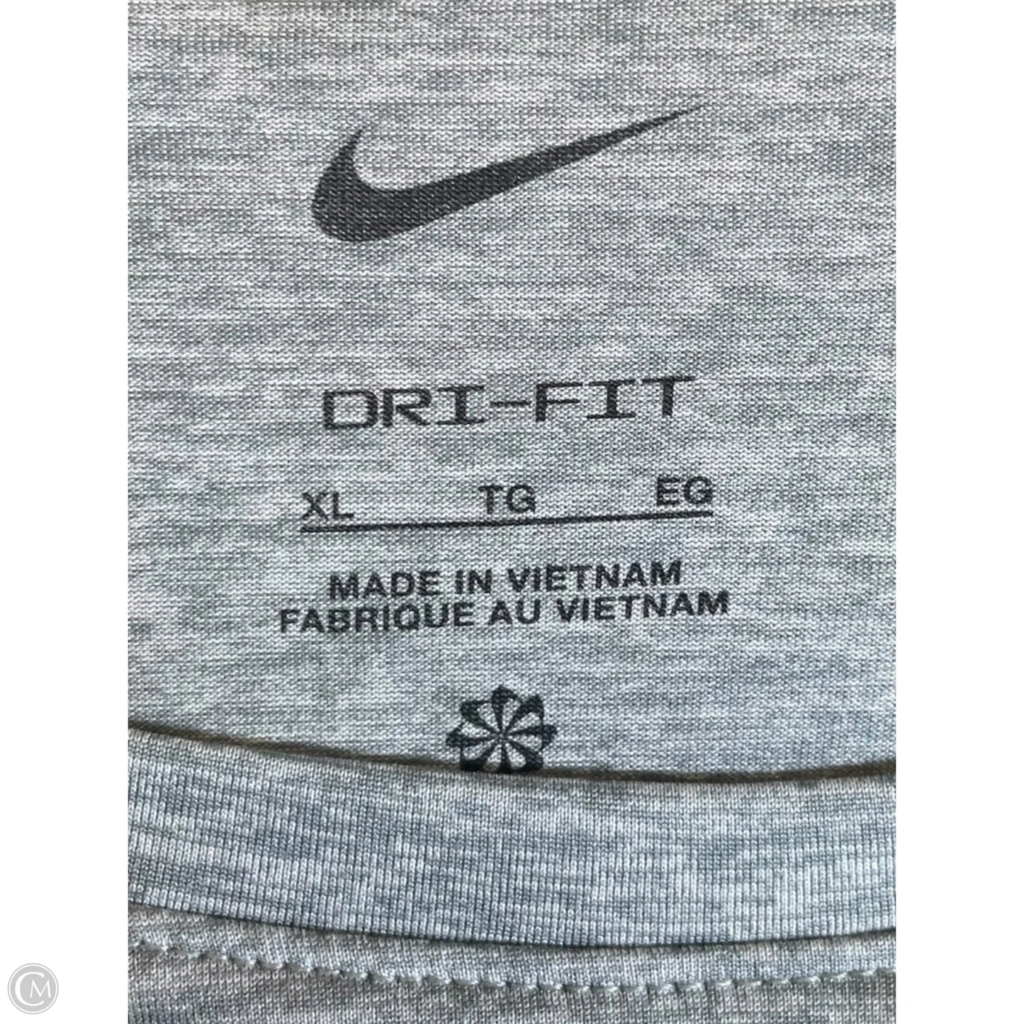 Athletic Top Short Sleeve By Nike In Grey, Size: Xl