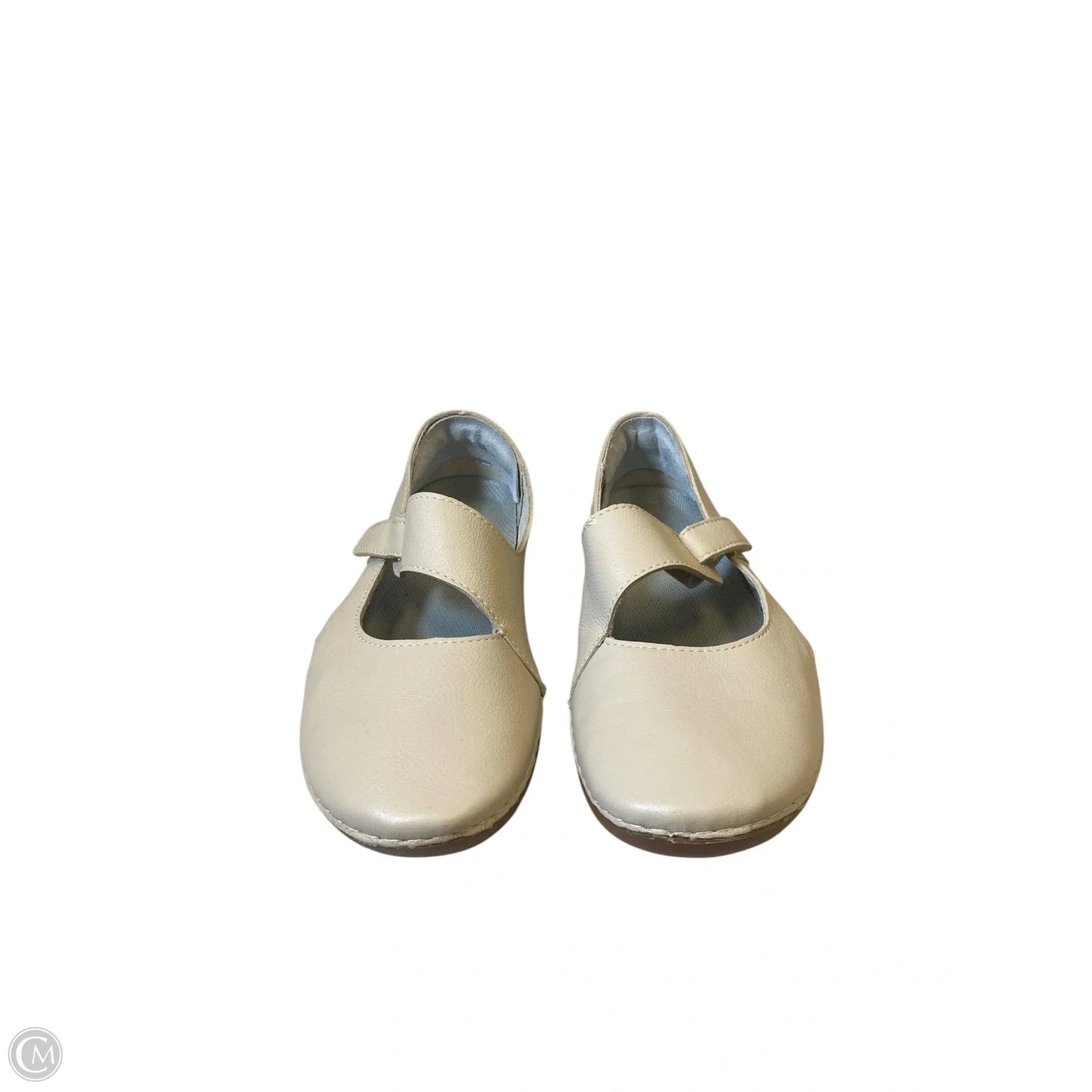 Shoes Flats By Clothes Mentor In Cream, Size: 7