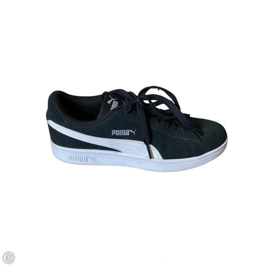 Shoes Flats By Puma In Black & White, Size: 7