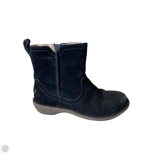 Boots Designer By Ugg In Black, Size: 9