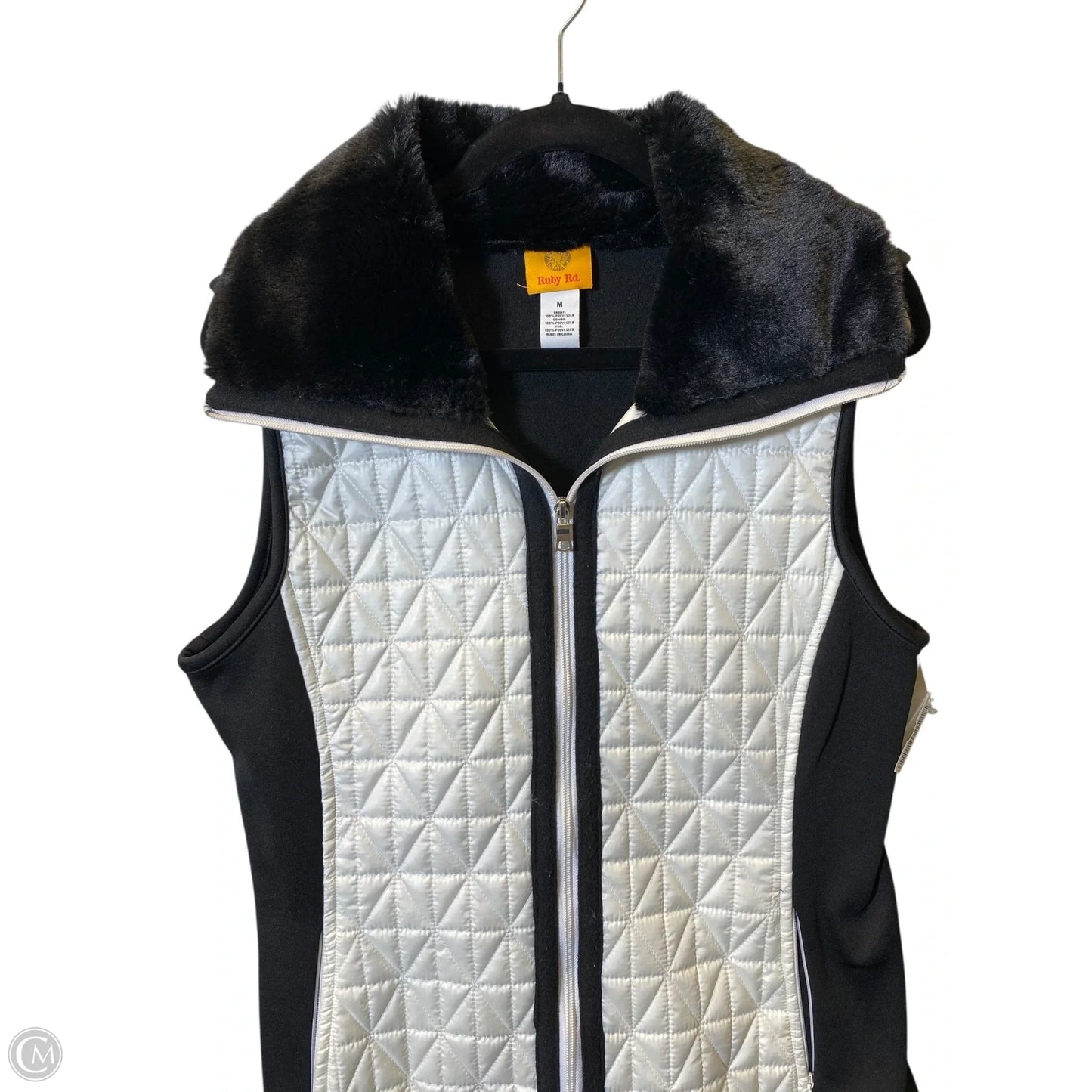 Vest Faux Fur & Sherpa By Ruby Rd In Black & White, Size: M