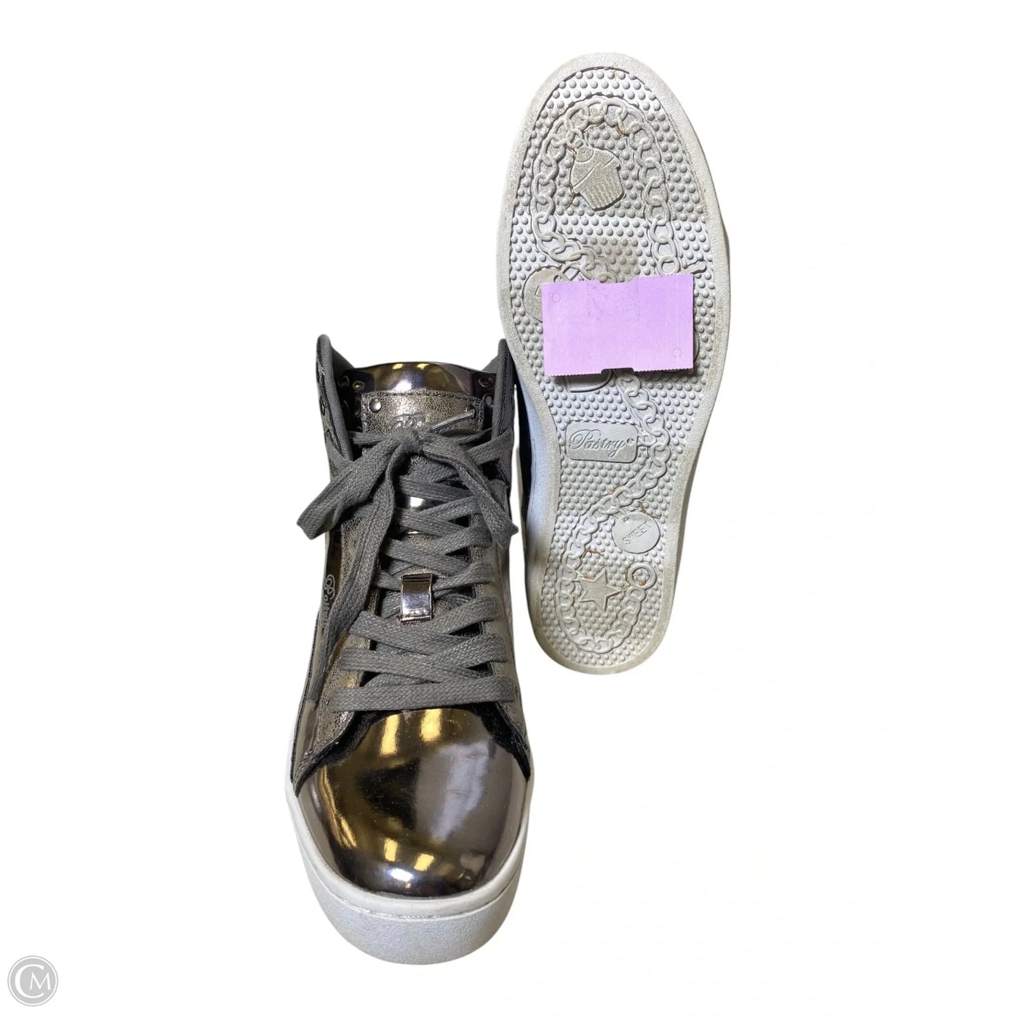 Shoes Sneakers By Clothes Mentor In Silver, Size: 8