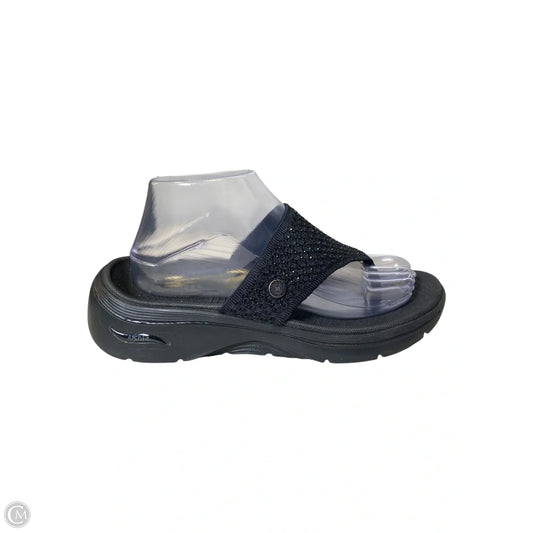 Sandals Flats By Skechers In Black, Size: 8