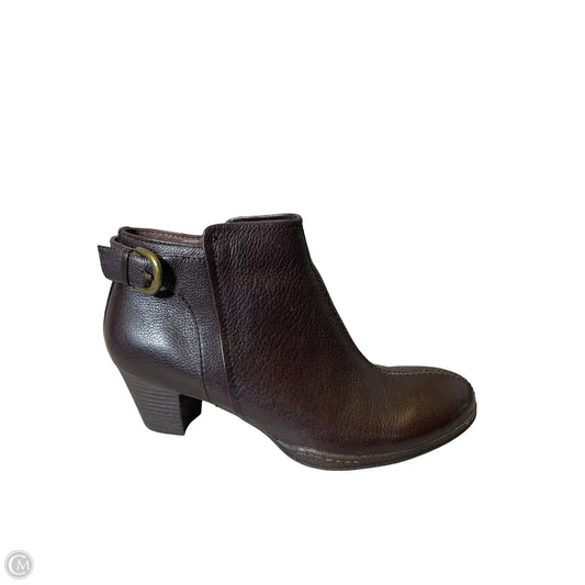 Boots Ankle Heels By Clothes Mentor In Brown, Size: 7.5