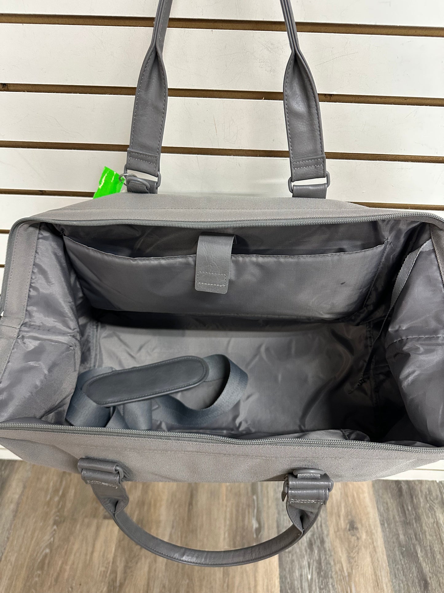 Duffle And Weekender By Beis, Size: Large