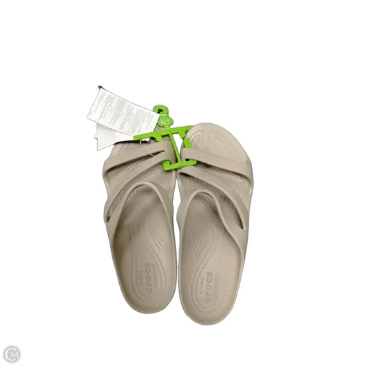 Sandals Flats By Crocs In Tan, Size: 8