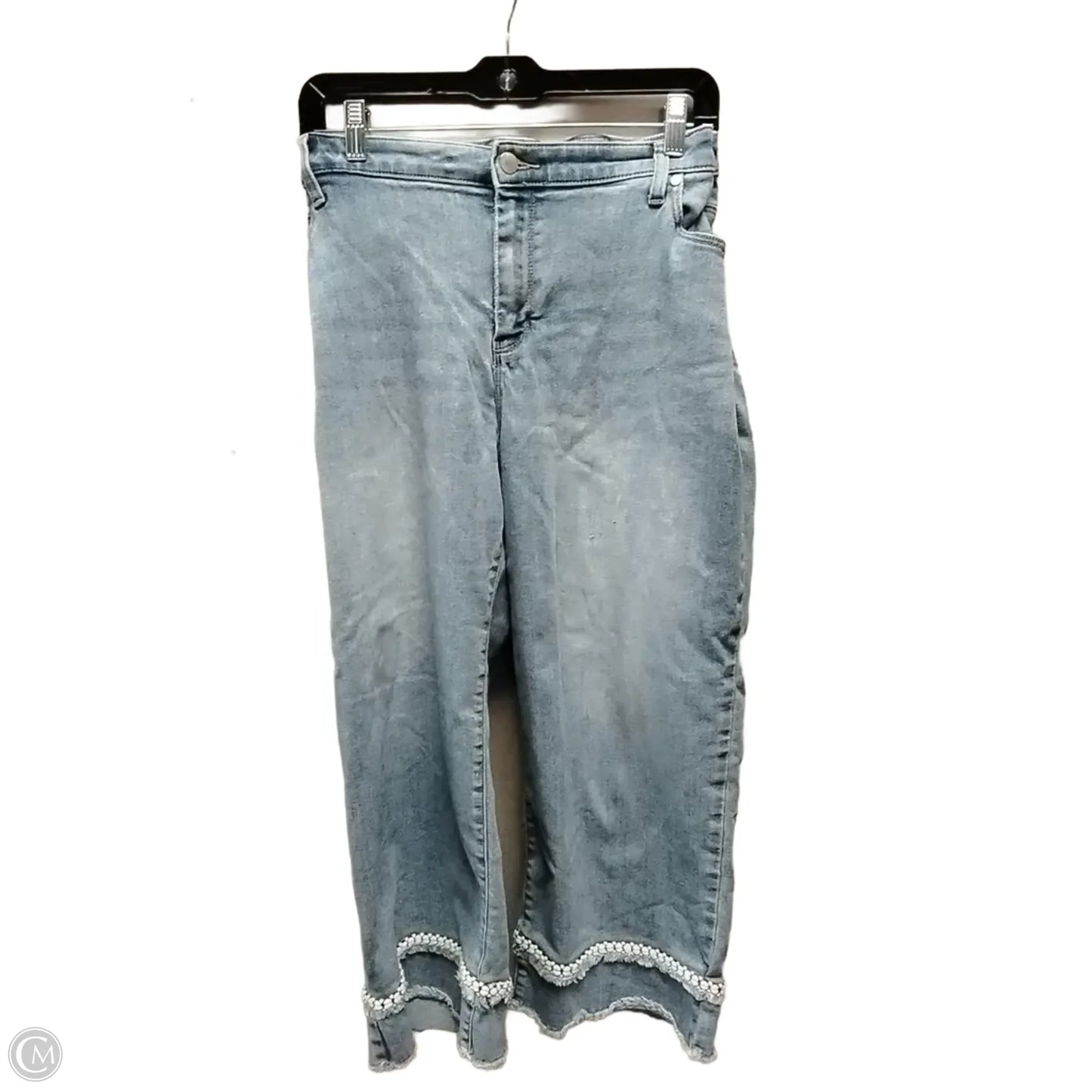 Jeans Cropped By Chicos In Blue, Size: 16