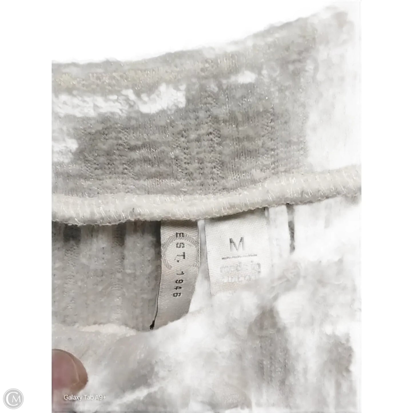 Blouse 3/4 Sleeve By Cato In Beige, Size: M