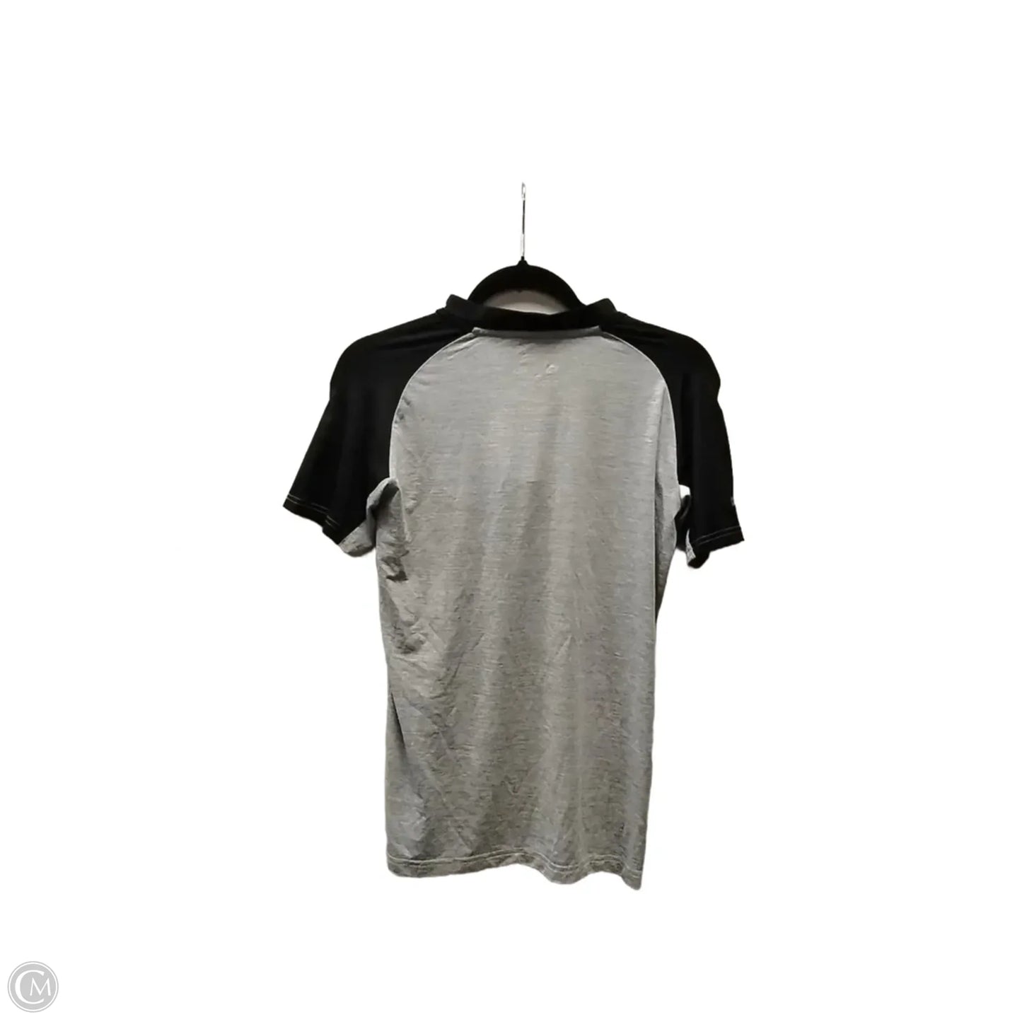 Athletic Top Short Sleeve By Under Armour In Grey, Size: Xs