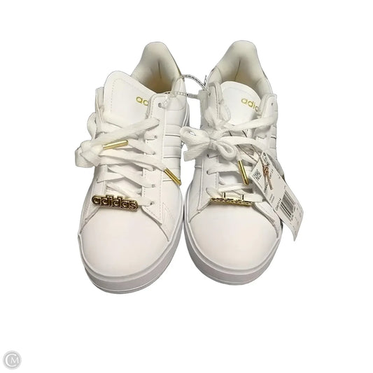 Shoes Sneakers By Adidas In White, Size: 6.5