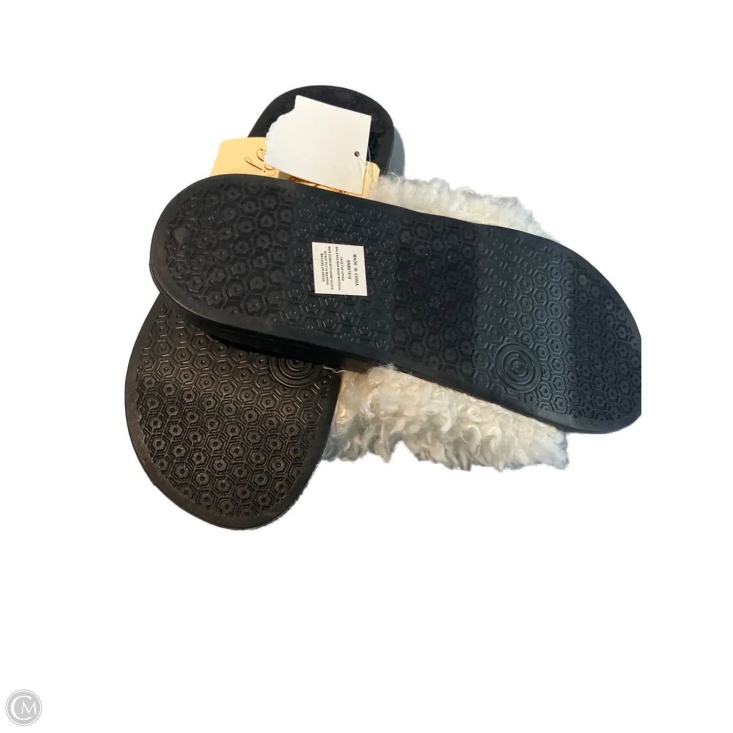 Sandals Flats By Clothes Mentor In White, Size: 7