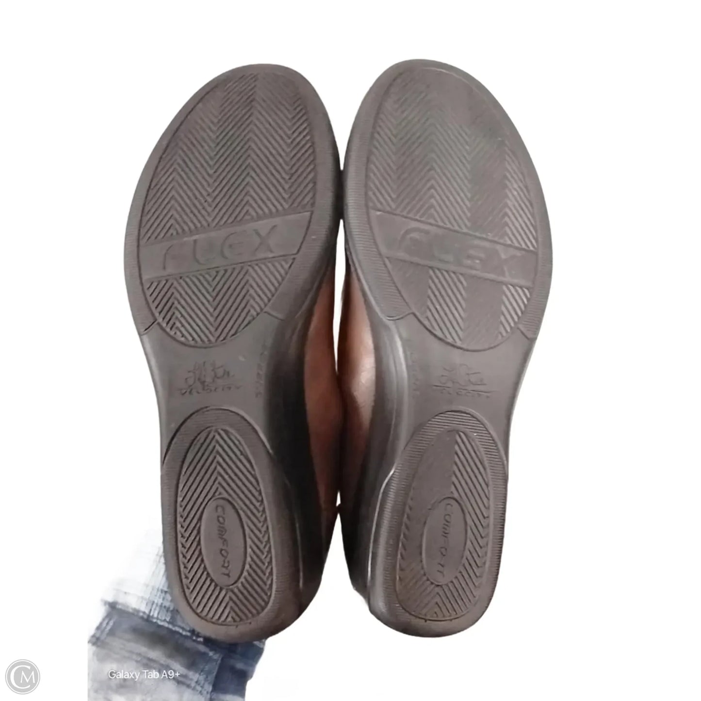 Shoes Flats By Clothes Mentor In Brown, Size: 6