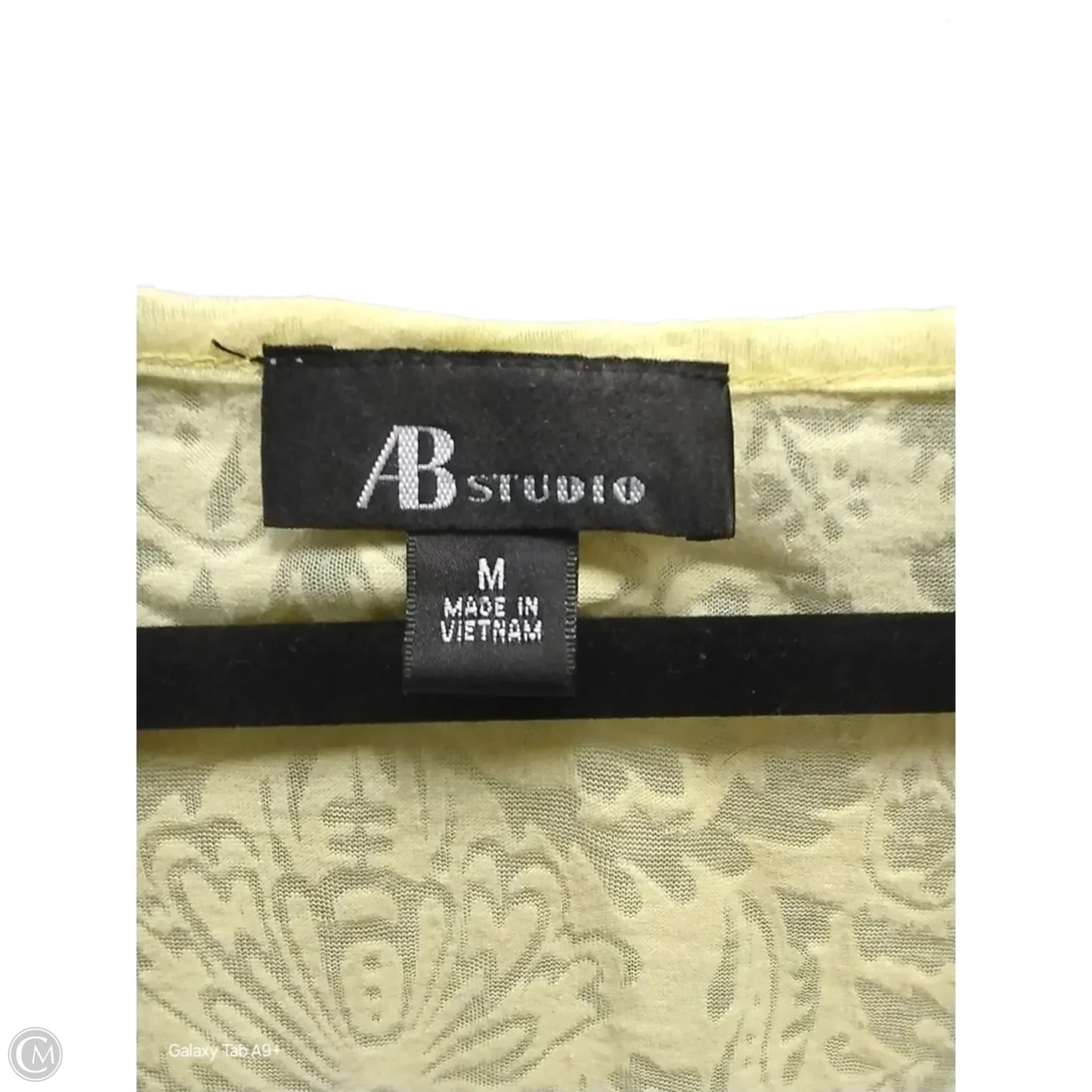 Top Short Sleeve By Ab Studio In Yellow, Size: M